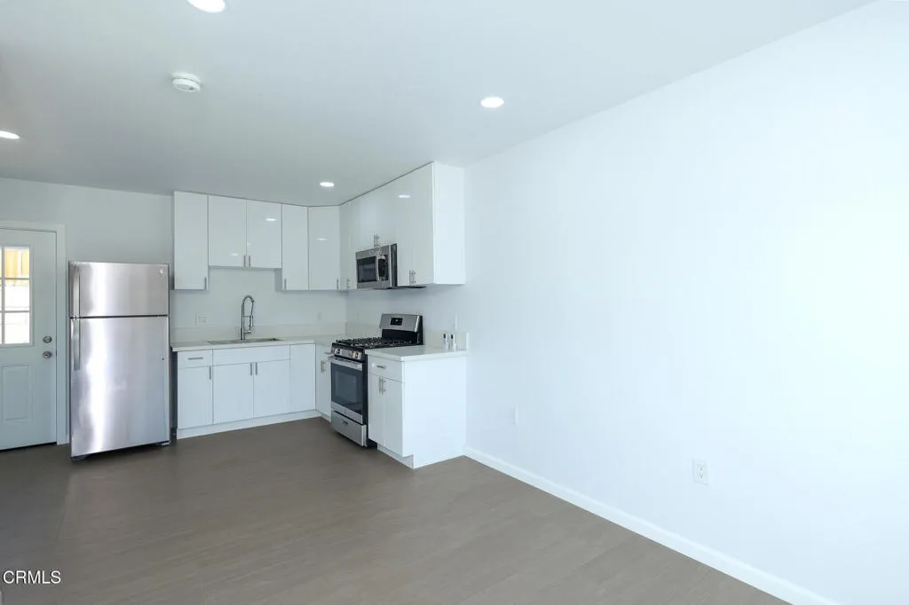 3630 S. F. St-4 3630 S. F. St-4