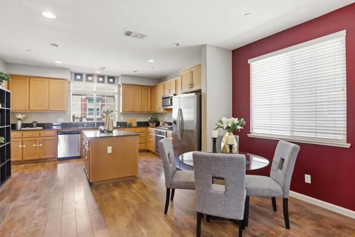57 Regency Place, Hayward, California 94544 — photo 5