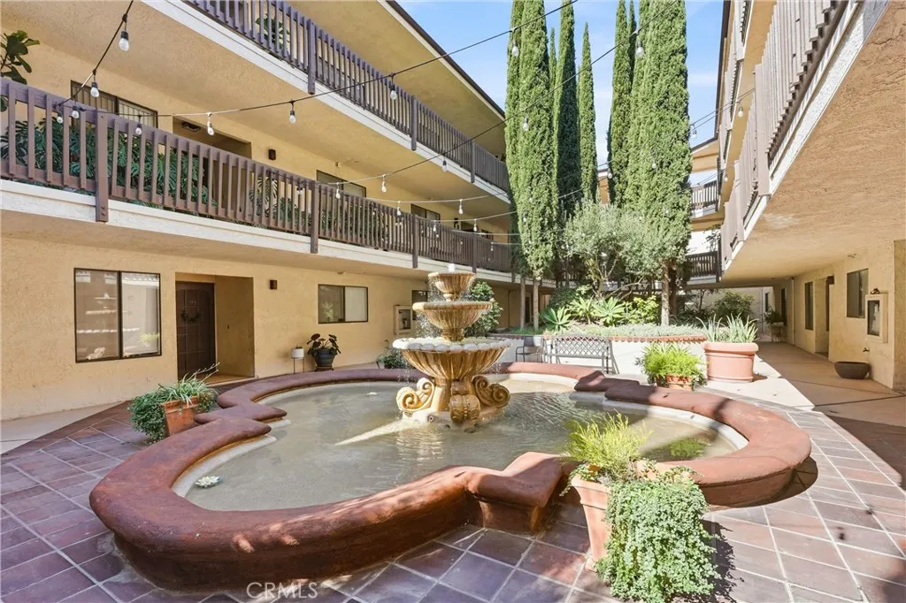 Beautiful Community Courtyard