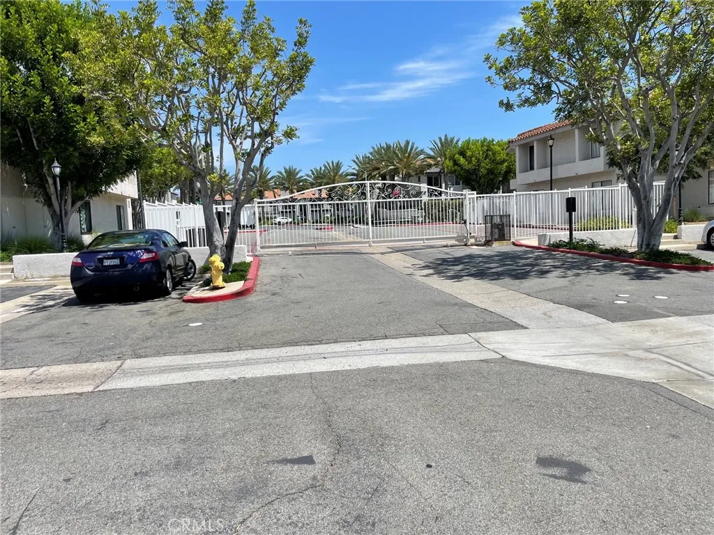 Community is gated Community is gated