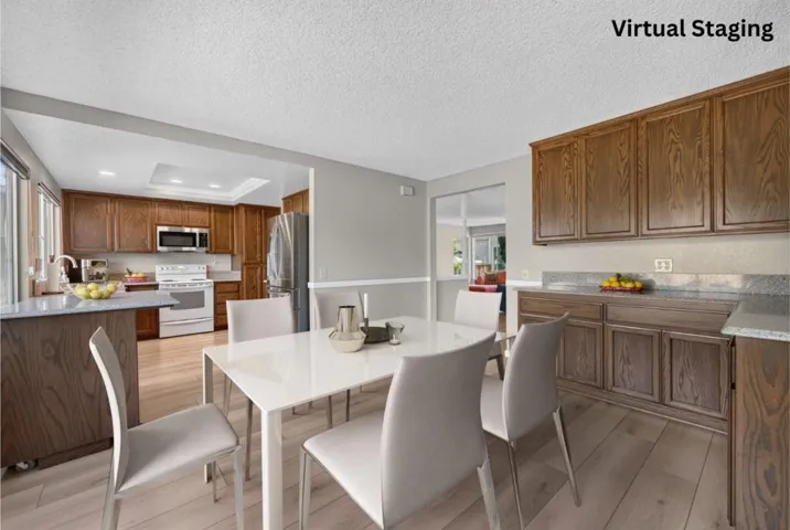 Eat-in kitchen dining nook
