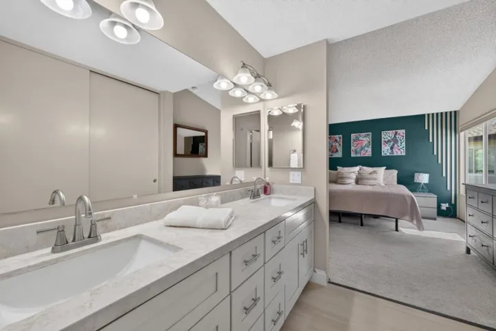 Remodeled Bath w/Dual Vanity