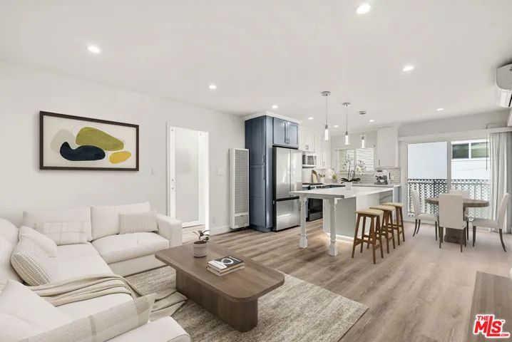 2435 3rd Street 1, Santa Monica, California 90405 — photo 4