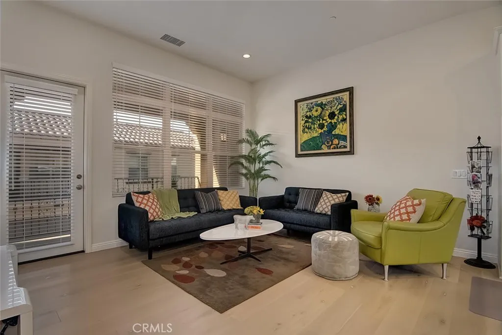 61 Fairymoss, Irvine, California 92620 — photo 5