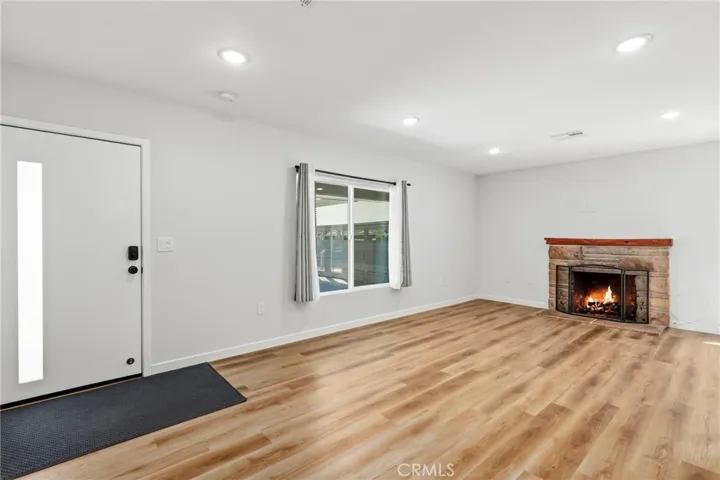 3095 College Avenue, Costa Mesa, California 92626 — photo 4