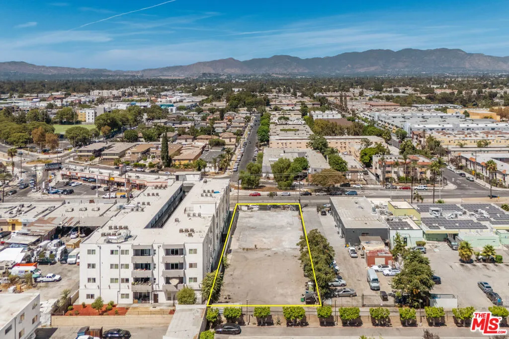 15226 Parthenia Street, Los Angeles, California 91343 — photo 4