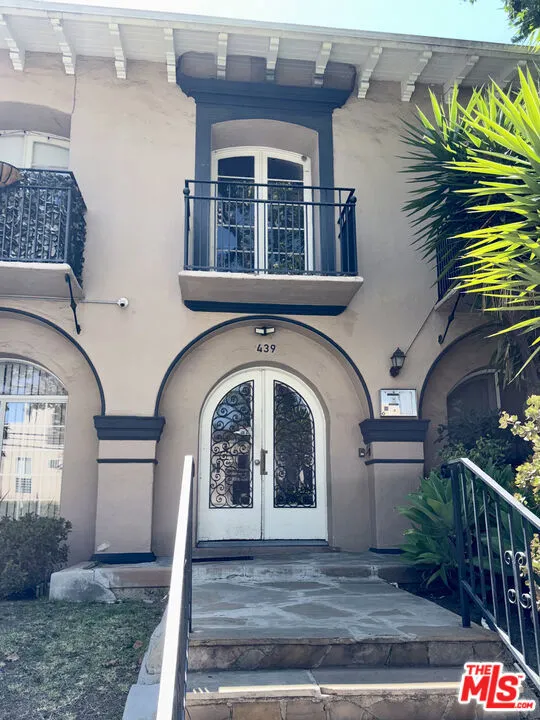 439 N Van Ness Ave