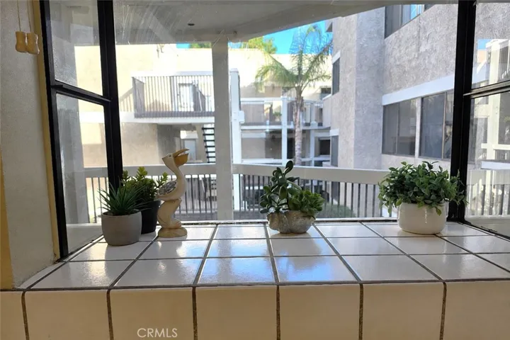 365 W Alameda, Burbank, California 91506 — photo 5