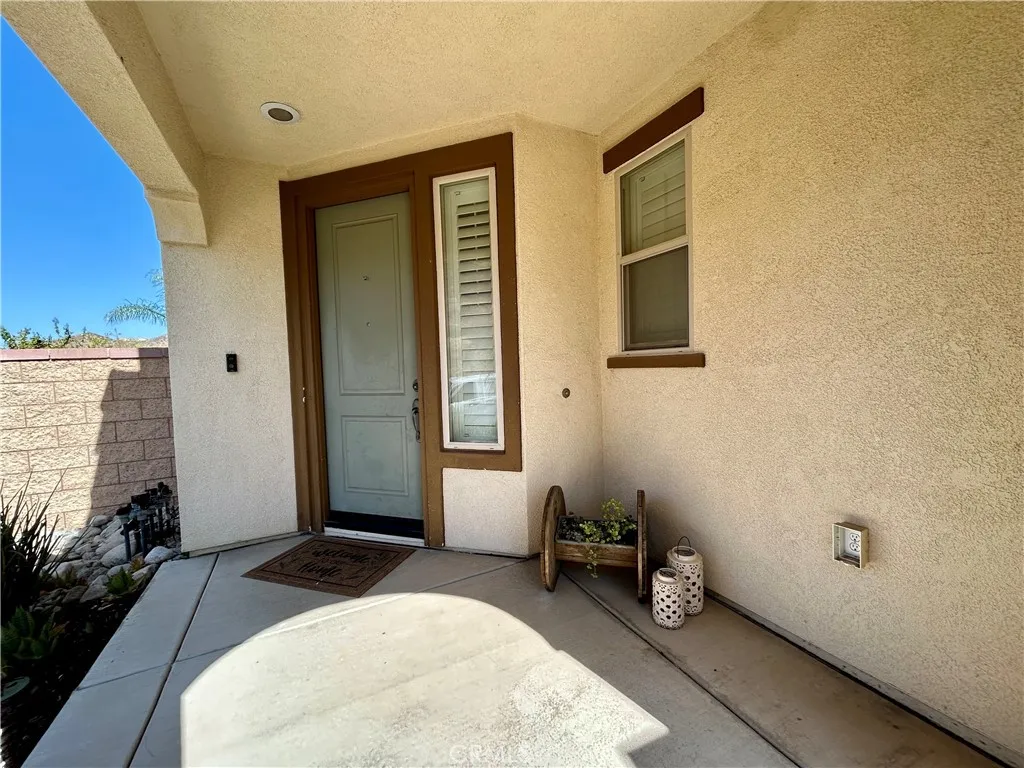 36368 Geranium, Lake Elsinore, California 92532 — photo 4