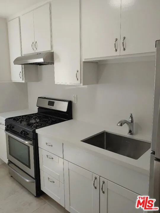 5419 Harold Way 4, Los Angeles, California 90027 — photo 4
