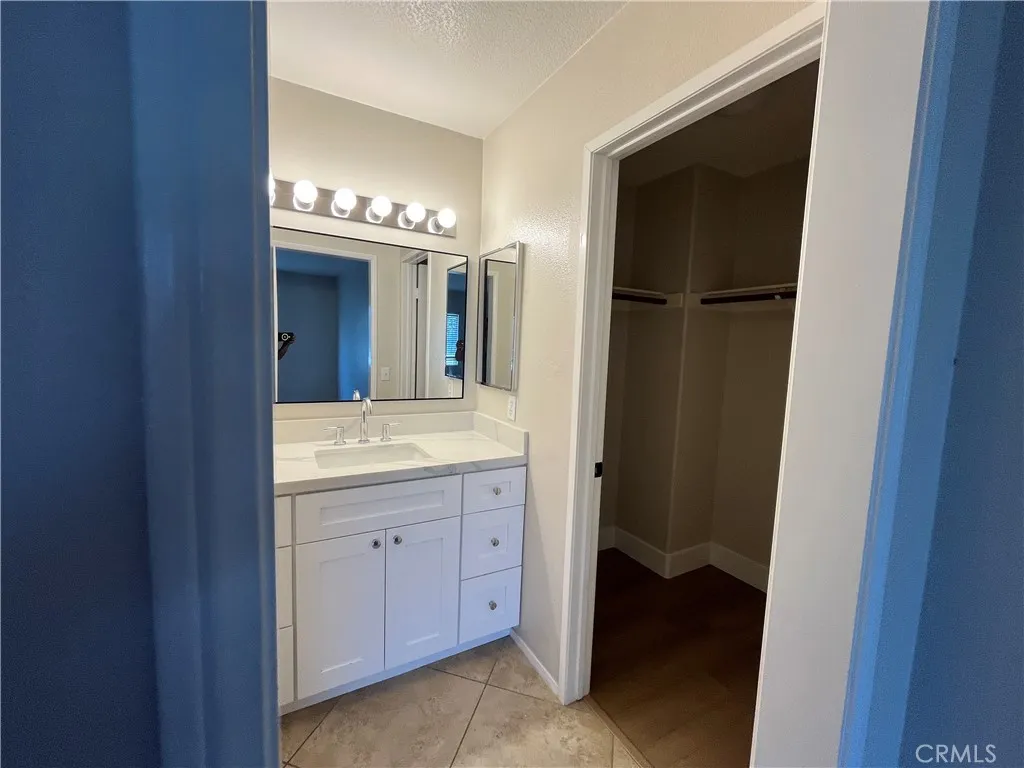 Bedroom 5 vanity area Bedroom 5 vanity area