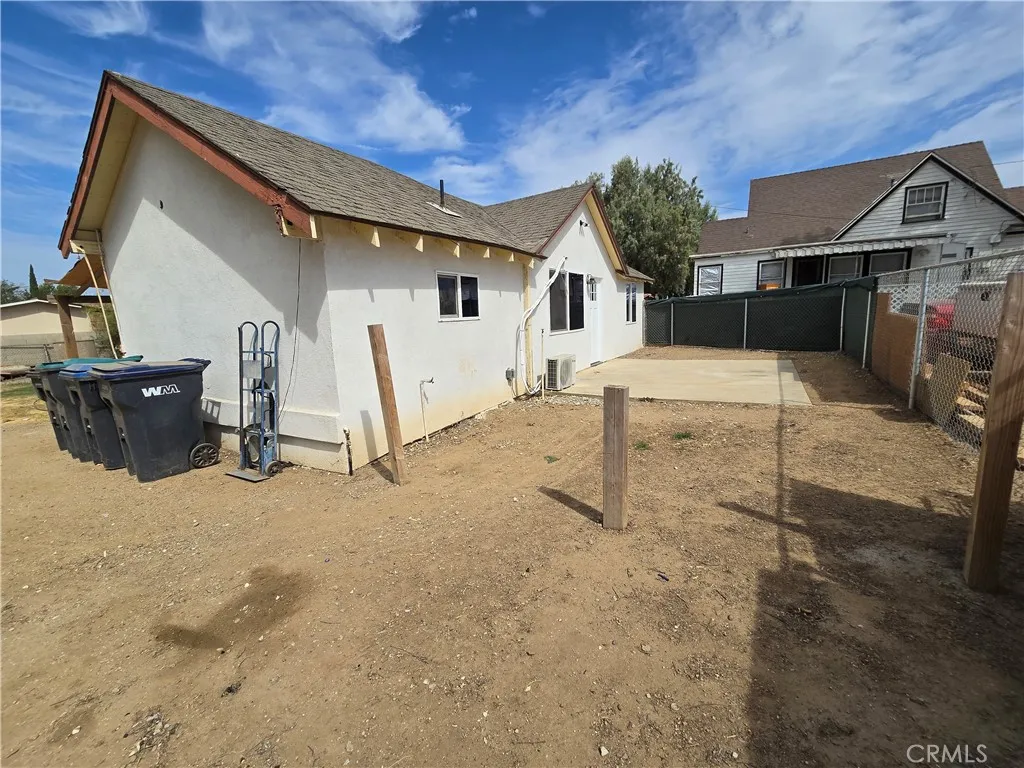 Side yard Side yard