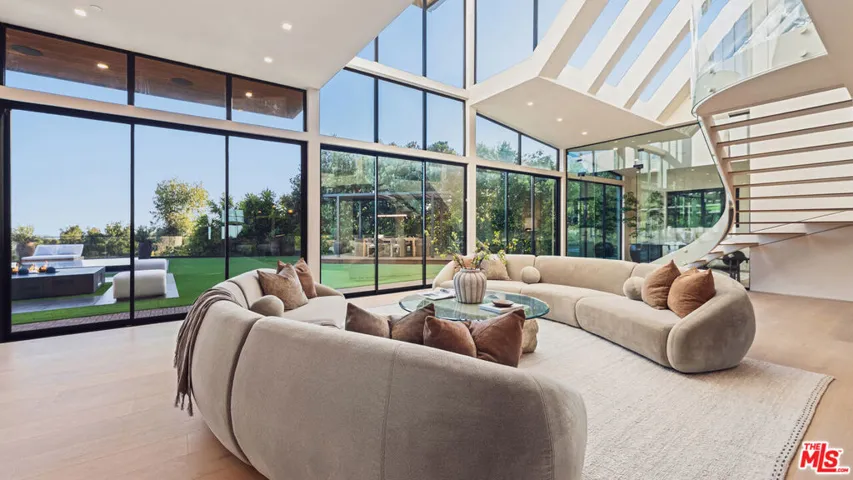 12026 Benmore Terrace, Los Angeles, California 90049 — photo 4