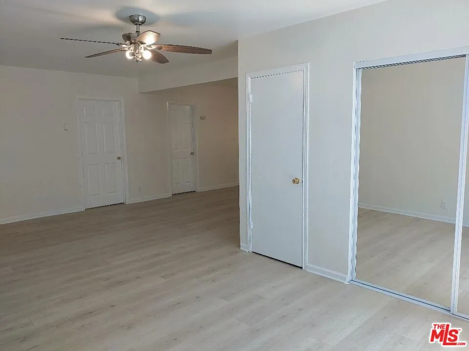 spacious & sunny