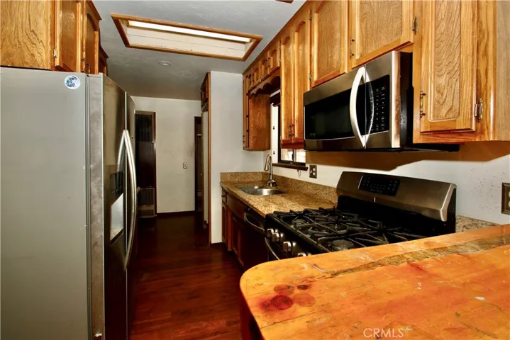 867 Ash, Big Bear City, California 92314 — photo 5