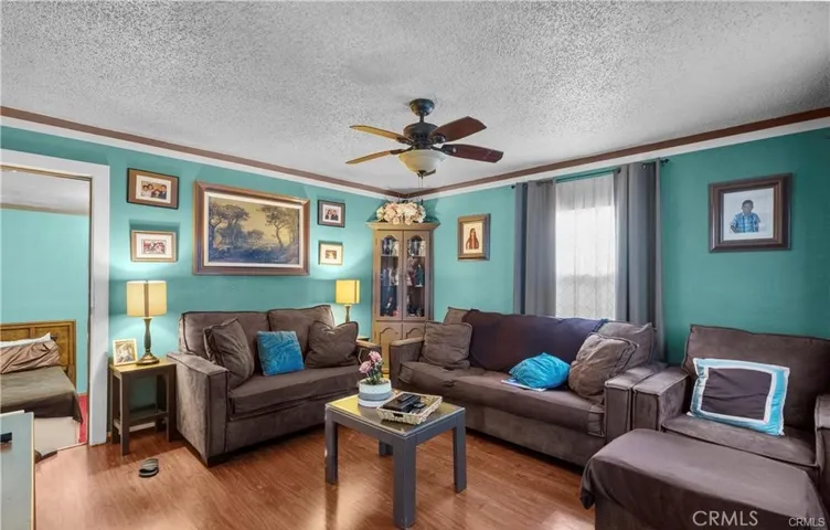 833 Pepper Way, Glendale, California 91205 — photo 4