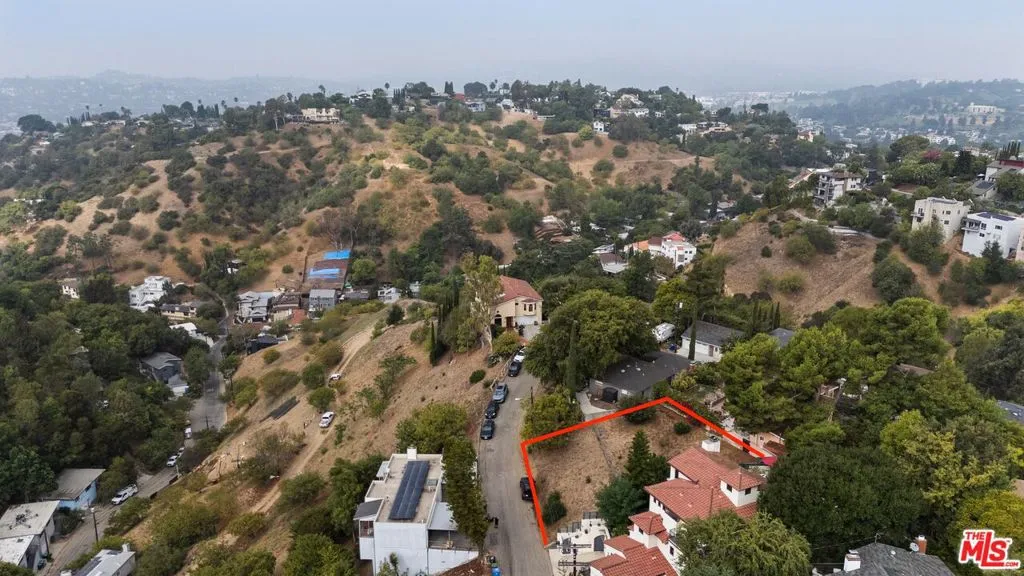 811 Oneonta Drive, Los Angeles, California 90065 — photo 4