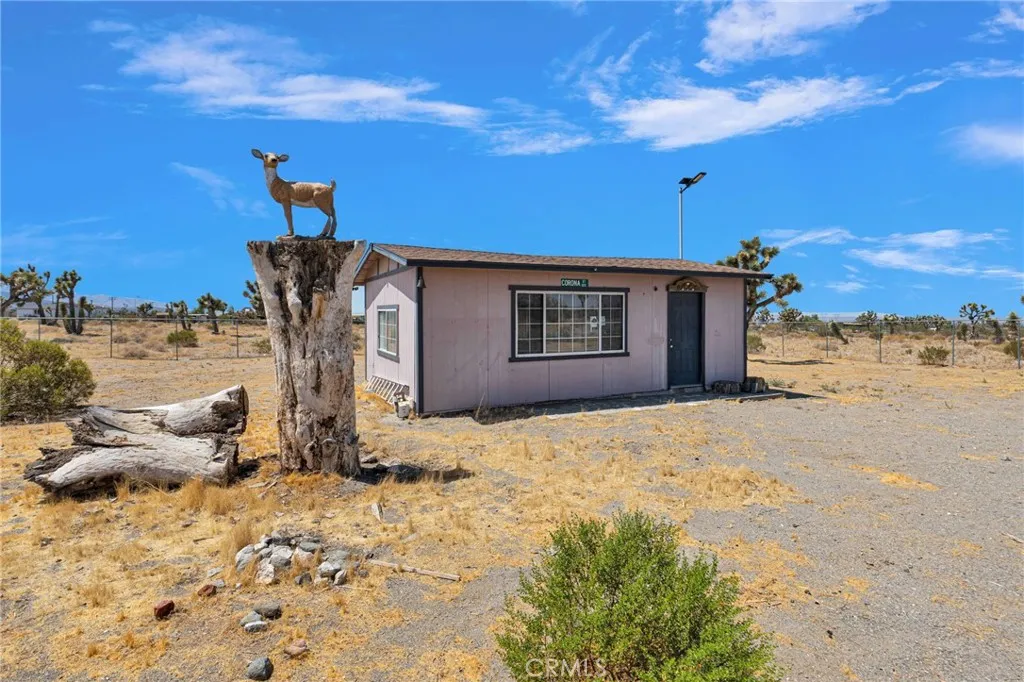 2575 Sacramento, Pinon Hills, California 92372 — photo 5