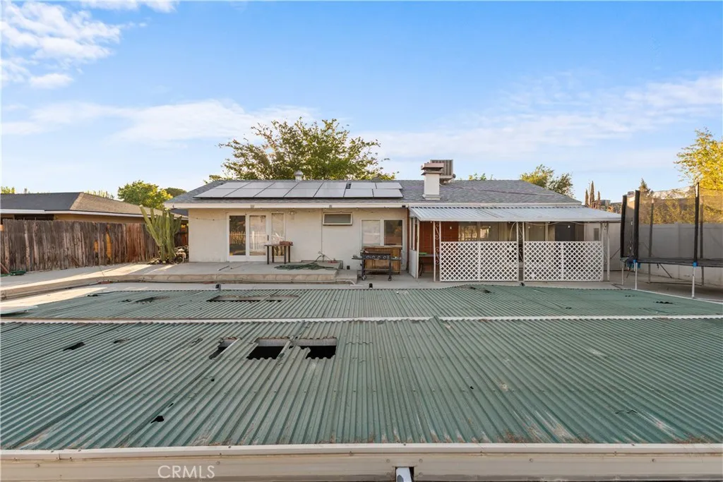 16092 Lakewood Place, Victorville, California 92395 — photo 4