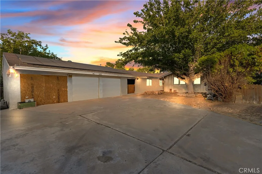 16092 Lakewood Pl