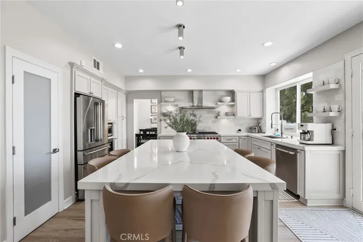 Spacious Kitchen with generous counter seating