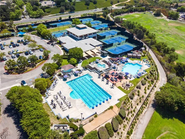 Swimming Pools & Spa