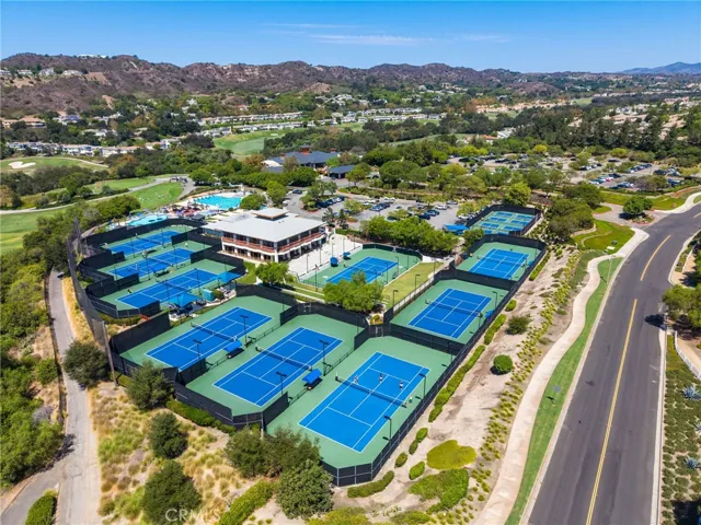  Pickleball, Tennis and Sport Courts abound