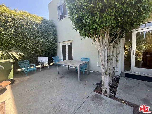 344 Indiana Avenue C, Venice, California 90291 — photo 4