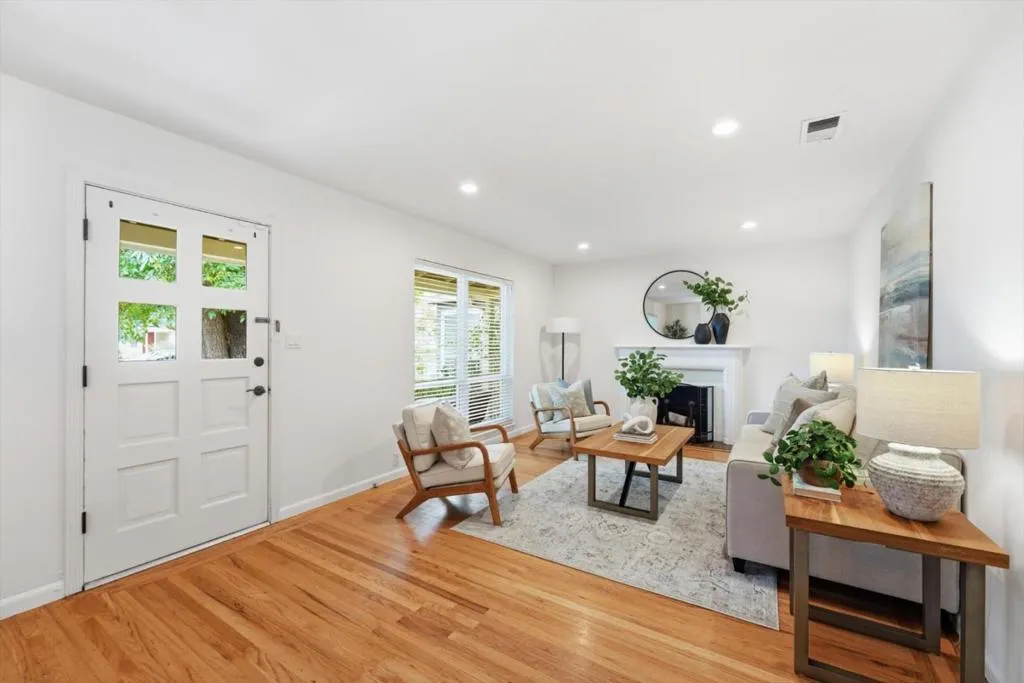 553 N Baywood Avenue, San Jose, California 95128 — photo 4
