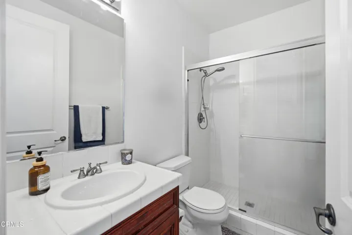 35_bathroom
