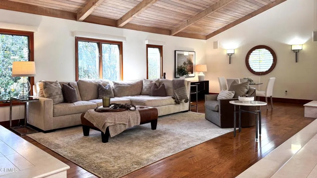 front room ana front room ana