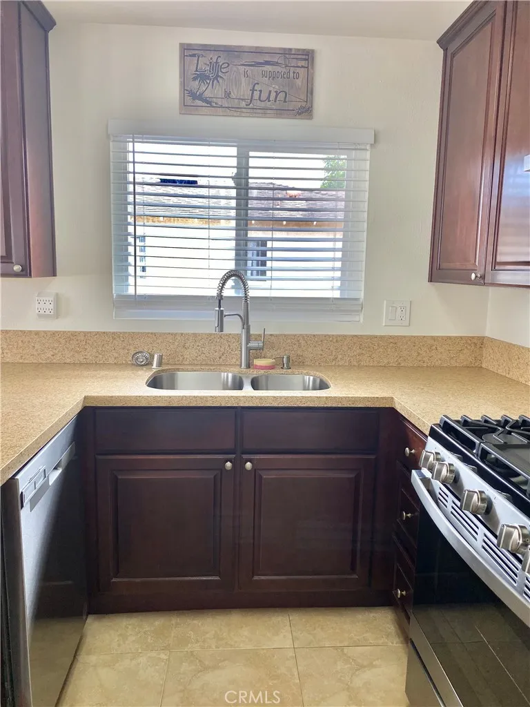 7112 Heil, Huntington Beach, California 92647 — photo 5