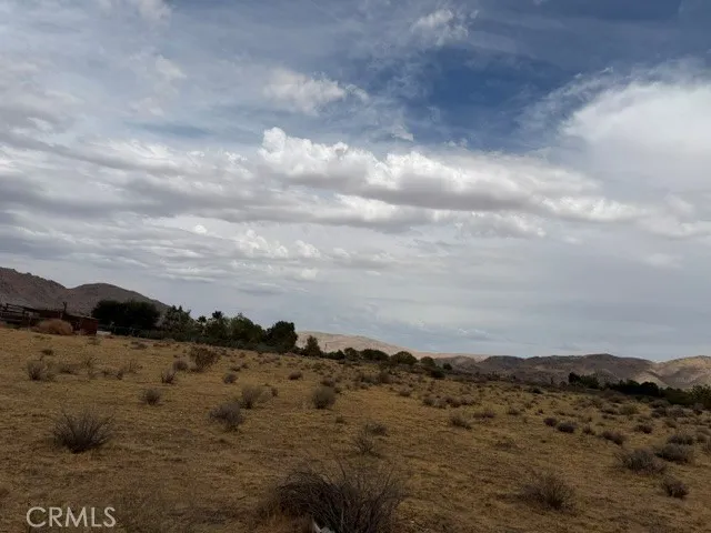 0 Shirway, Apple Valley, California 92307 — photo 4