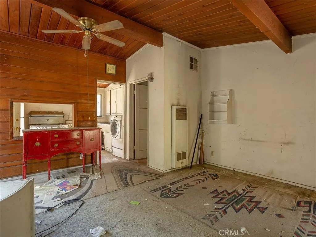 14301 Roscoe Boulevard, Panorama City, California 91402 — photo 4