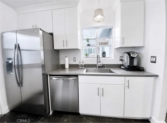 332 Lugonia Street, Newport Beach, California 92663 — photo 4