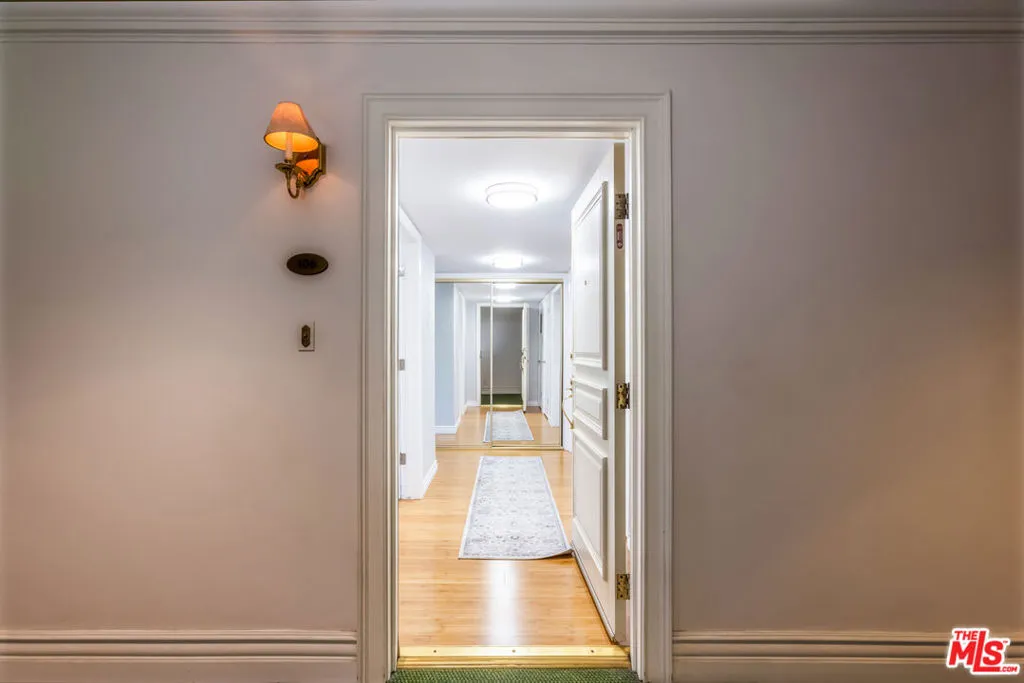 2301 S Beverly Glen Boulevard 106, Los Angeles, California 90064 — photo 4