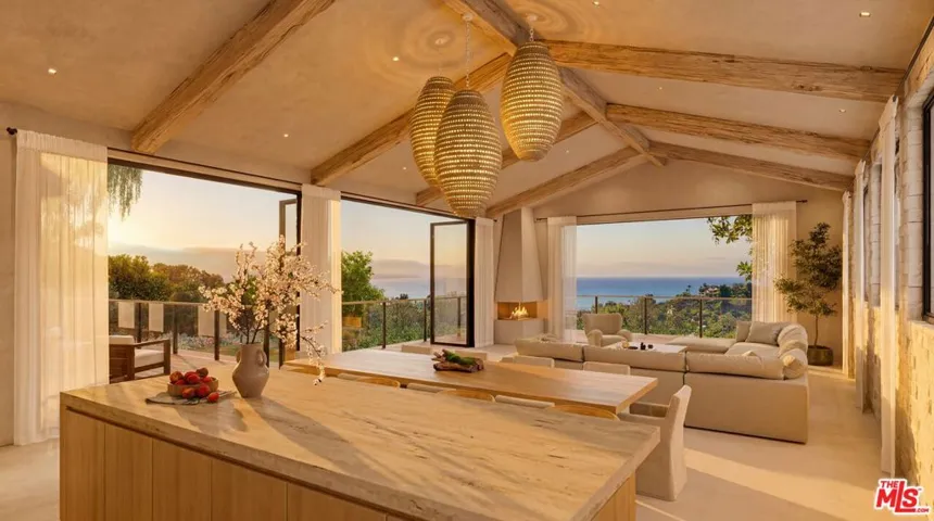 21930 Carbon Mesa Road, Malibu, California 90265 — photo 5