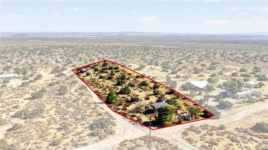 23503-e-ave-z-llano-ca-93544-aerial-2-acre-property.jpg