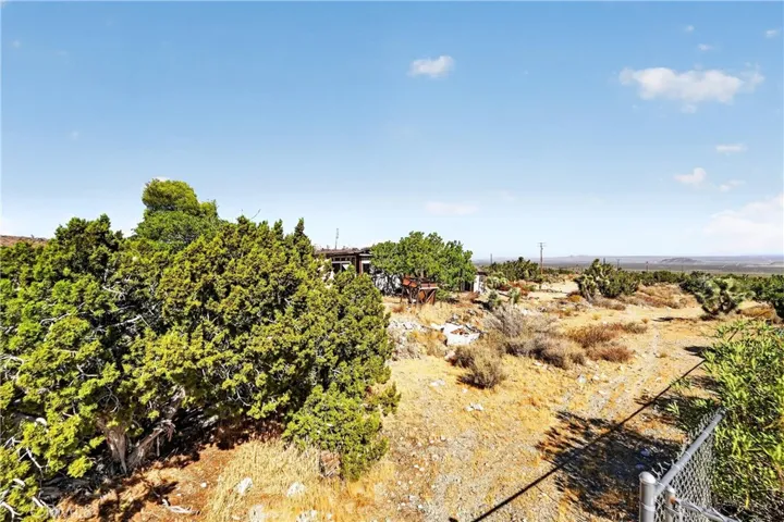 23503-e-ave-z-llano-ca-93544-aerial-side-lot-view.jpg