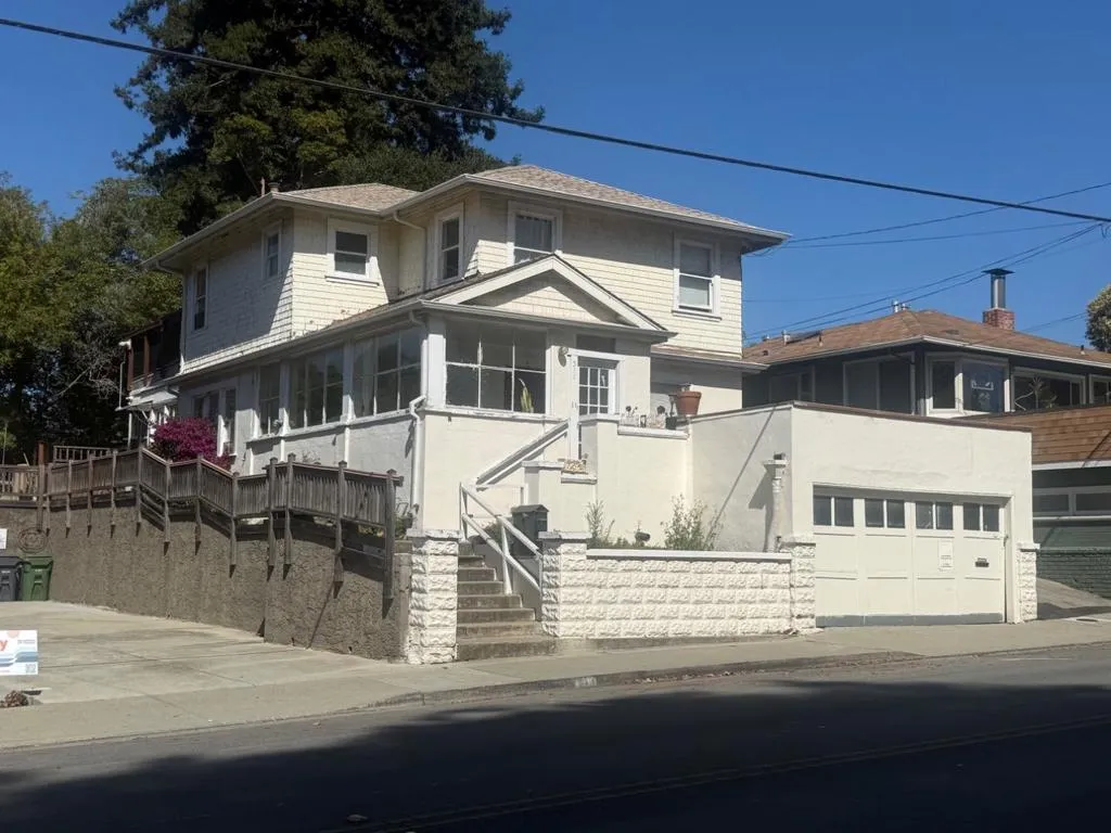 511 Capitola Ave