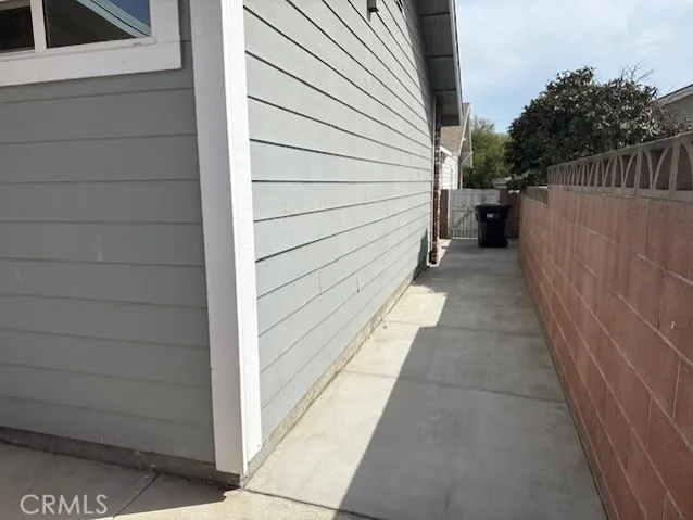 sideyard1