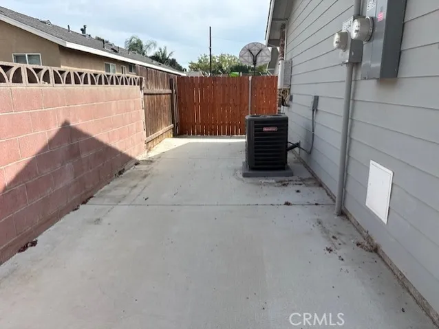 sideyard2