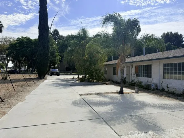 9910 Juniper, Fontana, California 92335 — photo 4