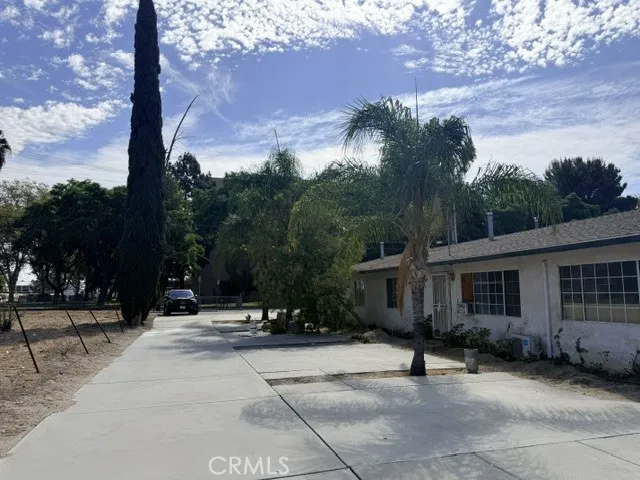 9910 Juniper, Fontana, California 92335 — photo 5
