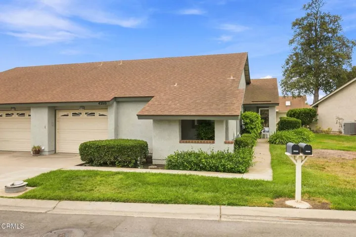 42110 Village 42, Camarillo, California 93012 — photo 4