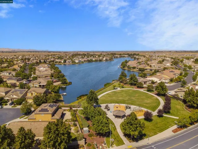 2421 Talaria Dr, Oakley, California 94561-5082 — photo 5