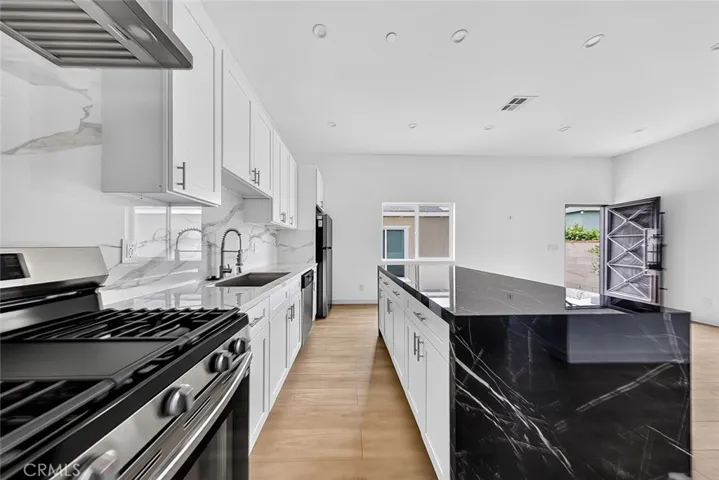6514 Kraft Avenue, North Hollywood, California 91606 — photo 4