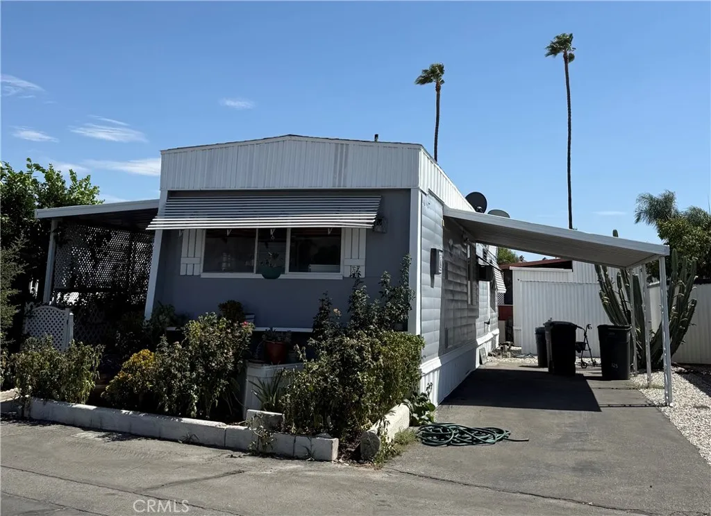 1600 S San Jacinto Ave