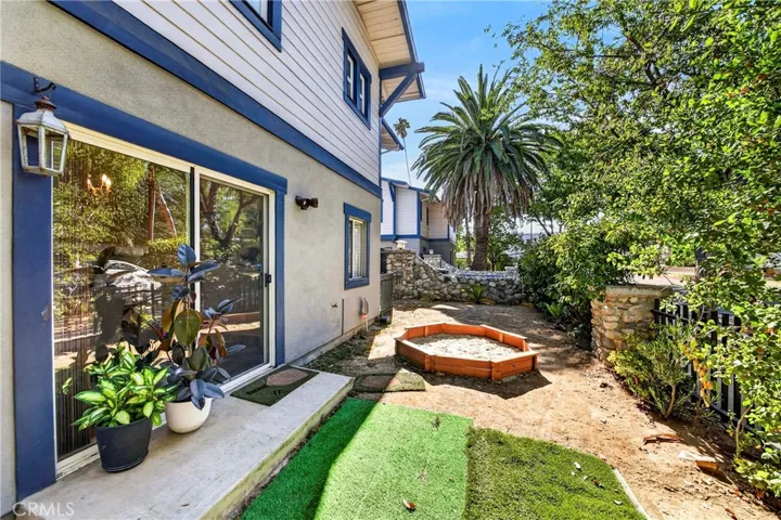 382 Idaho, Pasadena, California 91103 — photo 4