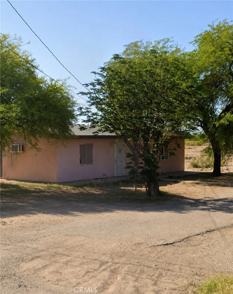 1266 E 14th
